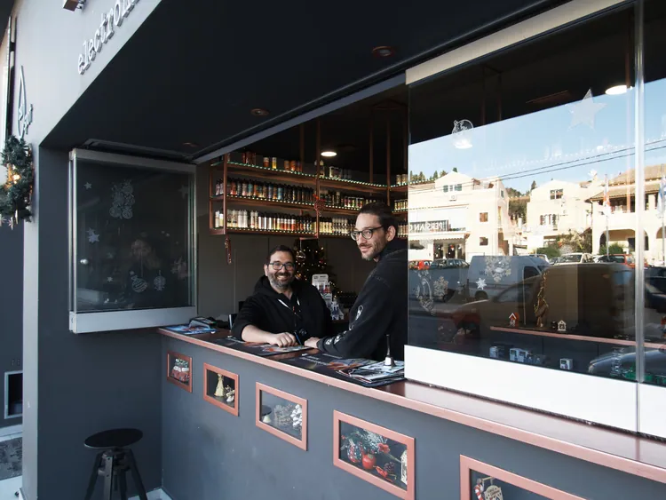 Φωτογραφία 6 — The Vape Corner Lounge — Σολάρι